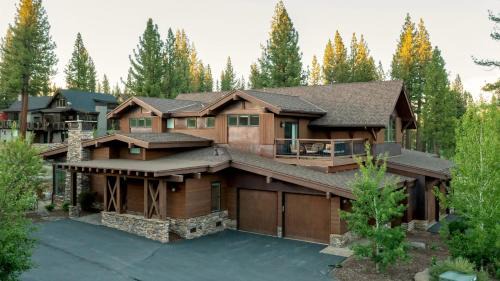 Truckee Casa | Quartz by AvantStay Stunning Home In Truckee w Views