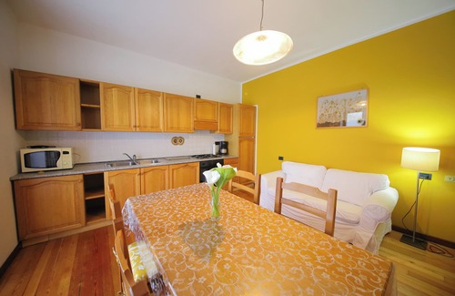Colico Apartamento | Quattro Stagioni Spring Garden Holiday Apartment with Pool