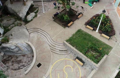 Aguas Calientes Casa | QUECHUA´S HOUSE Hostal & Coffee