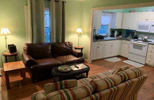 Kitty Hawk Cabaña | Queen Anne's Revenge At The Beach 3 Bedroom Cottage by RedAwning