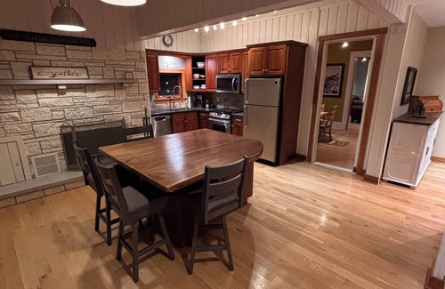 Viroqua Casa | Queen Anne Stay