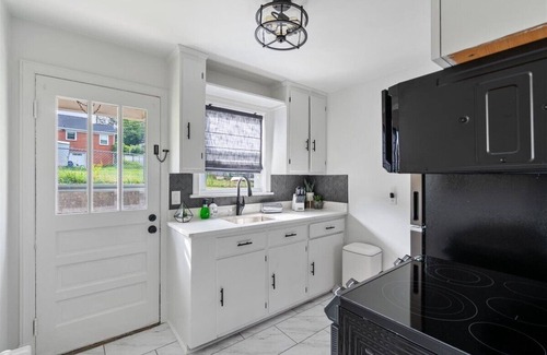 Staunton Casa | Queen City Twin of Staunton VA