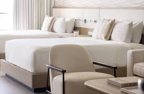 Belle Vista Hotel | Queen/Queen Standard at The Hotel Zamora, Outdoor Pool, Free Parking