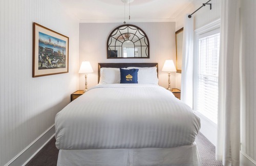Provincetown Cama Y Desayuno | Queen Vic Guest House Provincetown Adults Only