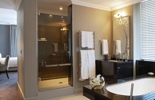 Victoria and Alfred Waterfront Hotel | Queen Victoria Hotel & Manor House by NEWMARK