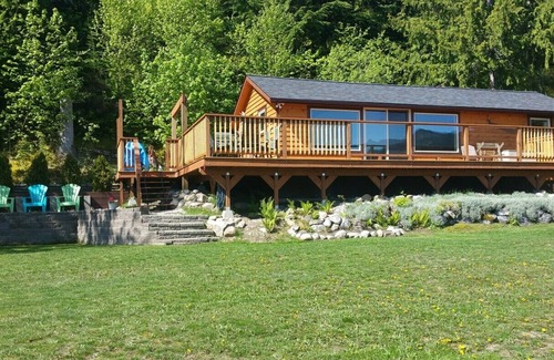 Balfour Cabaña | Queens Bay Hideaway Cottage Lakefront