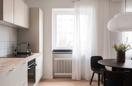Indre By Apartamento | Queens Courtyard 2BR apartment by Daniel & Jacob's
