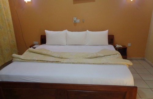 Sekondi-Takoradi Hotel | Queensland Hotel