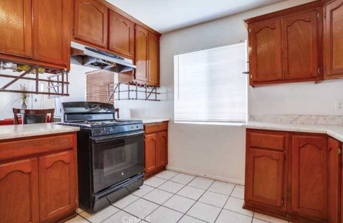 Harbor Gateway North Casa | Queit, and cozy 15 minutes from Sofi stadium