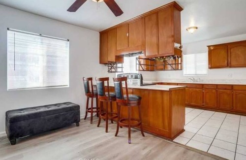 Harbor Gateway North Casa | Queit, and cozy 15 minutes from Sofi stadium