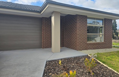 Drouin Casa | Queit place