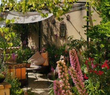Confolens Cama Y Desayuno | 'Quelle Belle Vue' Chambre d'Hote
