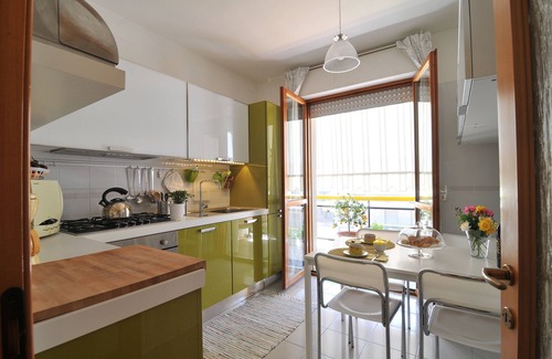 Lanciano Apartamento | Aire acondicionado, Apartamento 5 estrellas Querce con una hermosa terraza cerca de la playa y las montañas