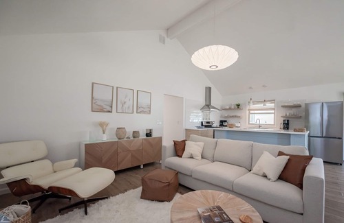 Rehoboth Beach Casa | Quick drive to beaches, walk to restaurants/outlets, 4 br, 2 ba, sleeps 10