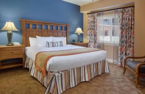 Gatlinburg Complejo | Quick trip for July 4-7, 2023, 1 Bedroom in downtown Gatlinburg!