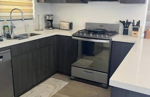Todos Santos Casa | Quick walk to Cerritos Beach, private Hot tub, pool, gym, ocean & mountain VIEWS