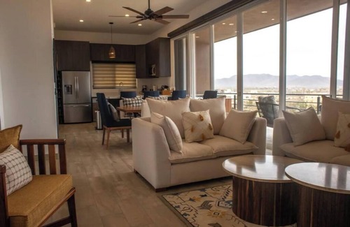 Todos Santos Casa | Quick walk to Cerritos Beach, private Hot tub, pool, gym, ocean & mountain VIEWS