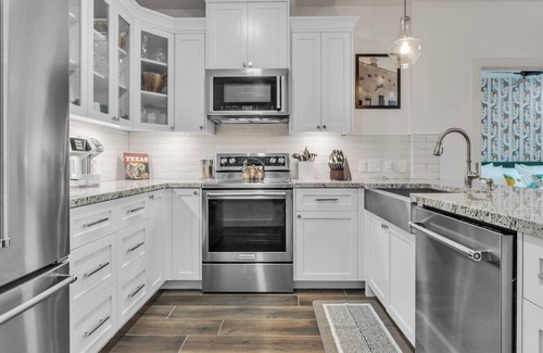 Gruene Condominio | Quick Walk to Gruene Hall - Great Riverfront Location, Tube from the Property!