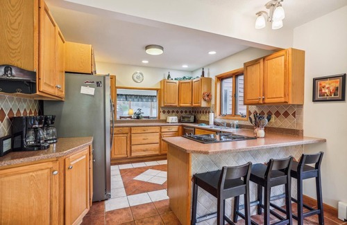 Northface Casa | Quick walk to Salamander! Year-round comfort. Welcome to Family Traditions