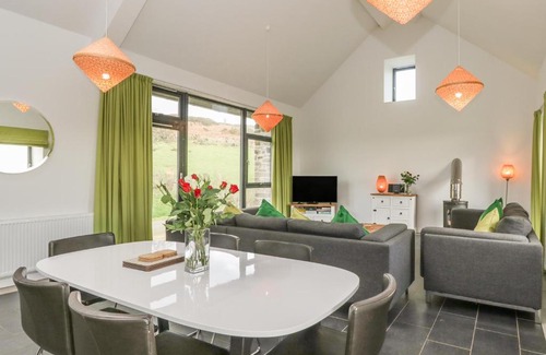 Rothesay Casa | Quien East (Spence Cottage)