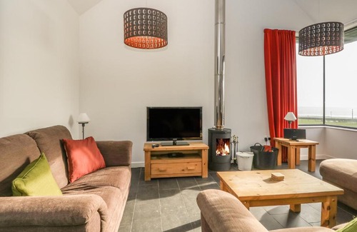 Rothesay Casa | Quien West (Bannatyne)