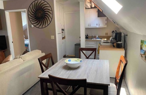 Kings Beach Casa | Quiet 1 Bdrm walk to beach & trails. Close to ski areas.