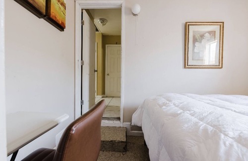 Simi Valley Casa | Quiet 1-Bedroom/Shared Bathroom Residential Home