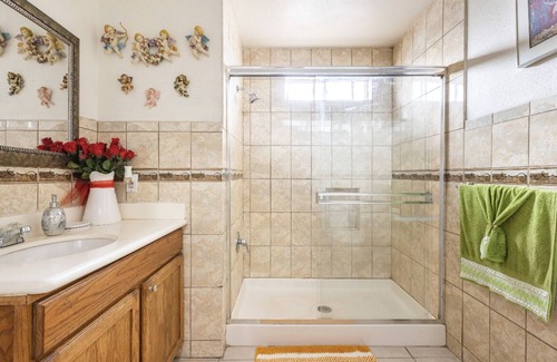 Simi Valley Casa | Quiet 1-Bedroom/Shared Bathroom Residential Home