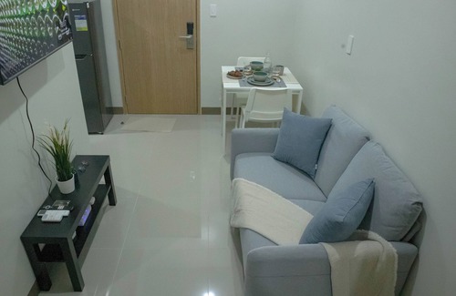 Paranaque Condominio | Quiet 2-bedroom condo with AC and WiFi in Parañaque