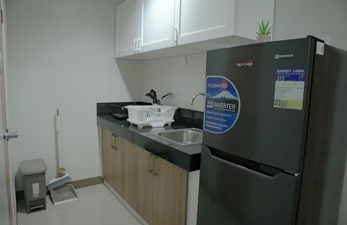 Paranaque Condominio | Quiet 2-bedroom condo with AC and WiFi in Parañaque