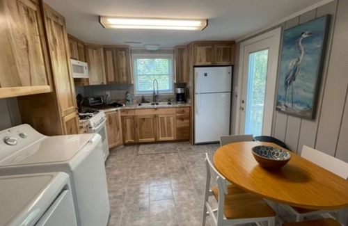 Frisco Casa | Quiet 2 bedroom Frisco cottage, less than a mile from the beach!