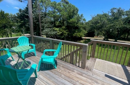 Frisco Casa | Quiet 2 bedroom Frisco cottage, less than a mile from the beach!