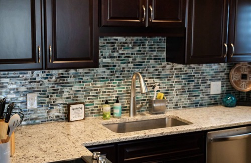 Disston Heights Casa | Quiet 2 BR House near Downtown and the Beaches!