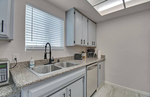 Yuba City Apartamento | Quiet 2BR Apartment Near Downtown & Amphitheatre