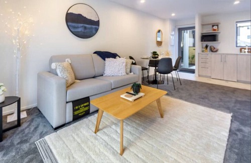 Upper Riccarton Casa | Quiet 2BR Home on Mohua Lane