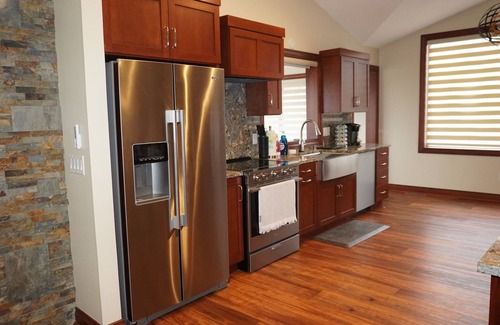 Rochester Casa | Quiet 3 BDR Home- private sauna & skyline view- close to downtown & Mayo Clinic