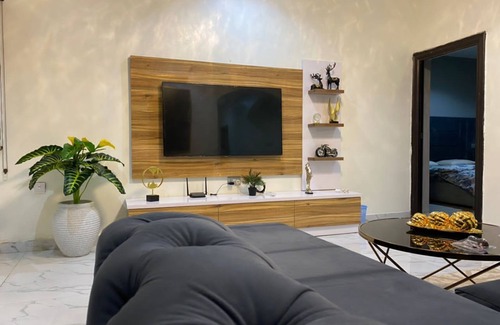 Abeokuta Apartamento | Quiet 3 bedroom apartment located in laderin