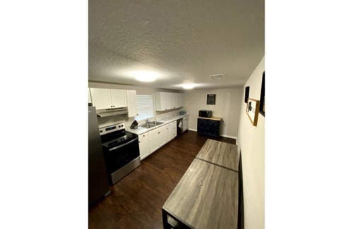 Oak Hill Casa | Quiet 3 bedroom home in West Jacksonville