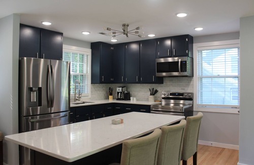 Nashville Casa | Quiet 3 Bedroom house with great couch and tv area