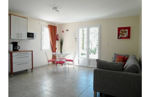Brignoles Casa | Quiet 4* gîte, private heated pool, relaxation, panoramic views, astronomy