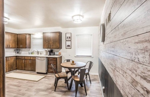 Sioux Falls Apartamento | Sioux Falls Getaway - Central Sioux Falls Retreat