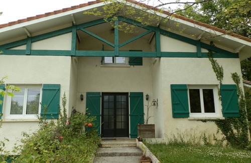Leognan Casa | Quiet 7-bedroom family home on the river