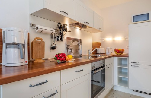 Zingst Apartamento | Quiet and central vacation apartment with fireplace by the Baltic Sea