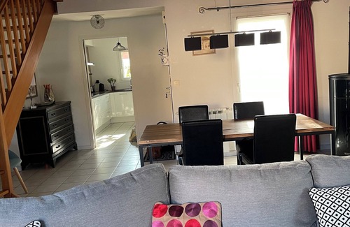 Saint-Gely-du-Fesc Casa | Quiet, air-conditioned villa near Montpellier, sea and river. Pets allowed