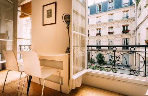 Quartier Saint-Ambroise Apartamento | Estudio de lujo tranquilo y aireado en el Alto Marais