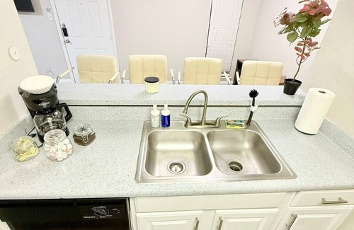 Addison Apartamento | Quiet and Central 1-bedroom apartment near hospital and Tollway