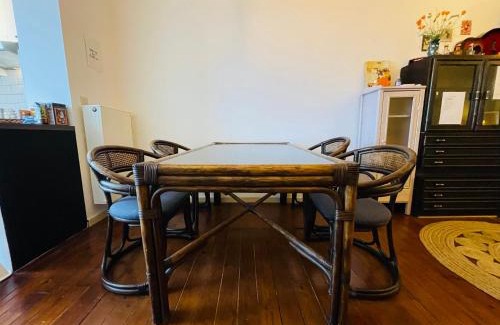 Sint-Jans-Molenbeek Apartamento | Quiet and Colorfull Flat in the Center City of Brussels