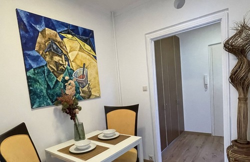 13th District Apartamento | Quiet and comfortable apartment minutes walk from Danube Promenade