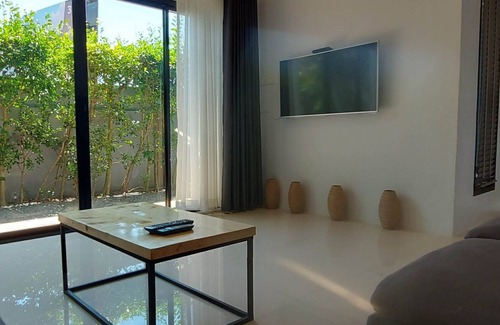 Krabi Casa | Quiet and conveniently located, just outside of Ao Nang