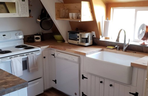 Paso Robles Apartamento | Quiet and cozy barn apartment- in the heart of wine country!